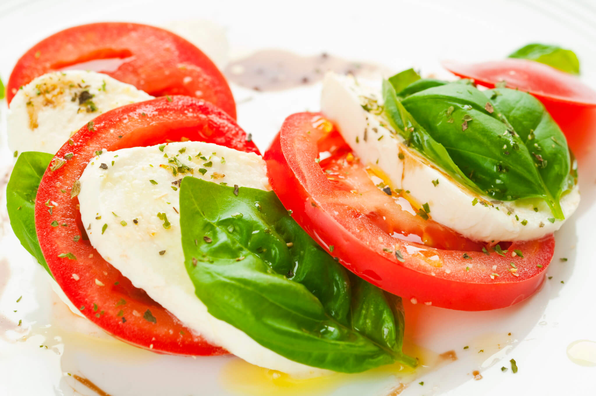 Caprese Salad with Sacha Inchi Oil Herbs America, Inc.